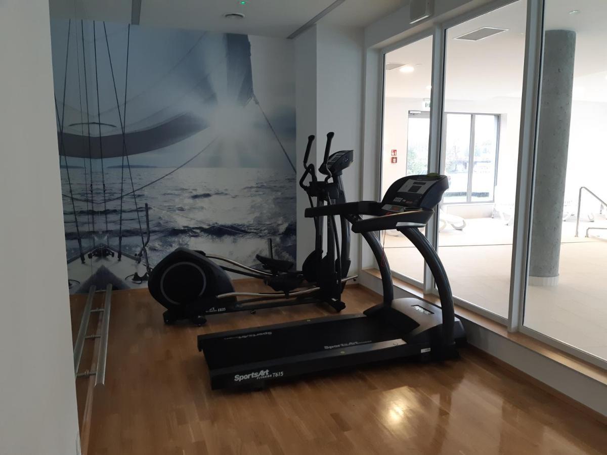 Apartament Chmielna - Waterlane Island กดัญสก์ ภายนอก รูปภาพ